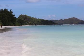 Cote D'Or Strand beim Acajou Beach Resort Praslin Seychellen