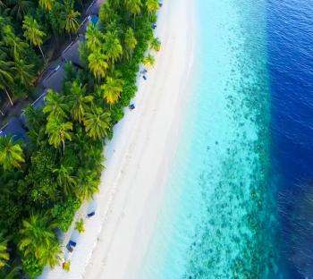 Strand Filitheyo Island Resort Faafu Atoll Malediven 