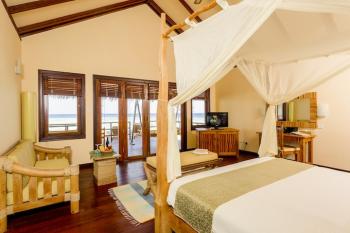 Wasser Villa Filitheyo Island Resort Faafu Atoll Malediven 