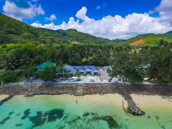 Le Nautique Luxury Beachfront Apartments Mahe